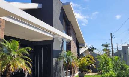 Casa com 4 quartos à venda na Rua Acauã, 630, Atlântida, Xangri-Lá