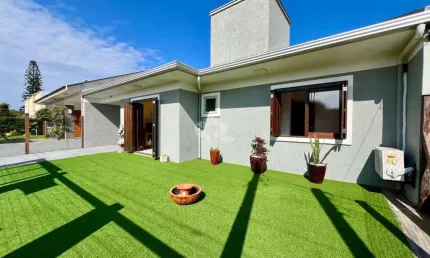 Casa com 4 quartos à venda na Das Begônias, 345, Noiva Do Mar, Xangri-Lá