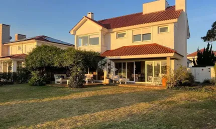 Casa em condomínio fechado com 4 quartos à venda na Estrada Do Mar, 5990, Remanso, Xangri-Lá