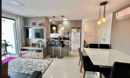 Apartamento mobiliado com 3 quartos, 2 banheiros, 1 vaga, 80 m² em Camboriú