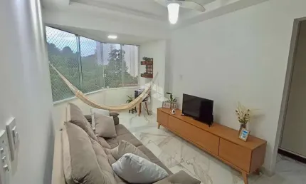 Apartamento 1 quarto 1 vaga semi-mobiliado no Pioneiros em Balneário Camboriú