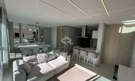 Apartamento 4 quartos mobiliado no Centro de Balneário Camboriú