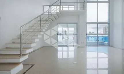 Apartamento 2 quartos, 2 suítes e 2 vagas de garagem.