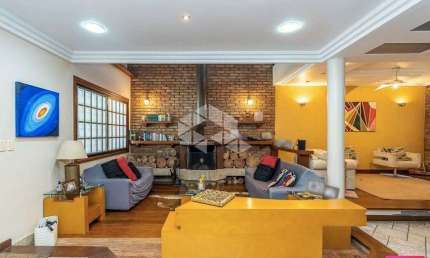 Casa com 3 quartos à venda na Avenida Orleaes, 492, Guarujá, Porto Alegre