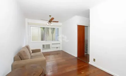 Apartamento 2 dormitorios com vaga no bairro Petrópolis