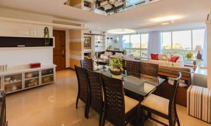 Apartamento de 184 m², 3 suítes sendo 1 espaçosa suíte master com closet.