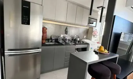 Apartamento de 2 Dormitórios Semi-Mobiliado com 1 Vaga em Ipanema