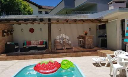 Casa com 4 quartos à venda na Independência, 342, Centro, Carlos Barbosa