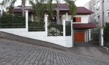Casa com 3 quartos à venda na Rua Pernambuco, 1530, Universitário, Bento Gonçalves