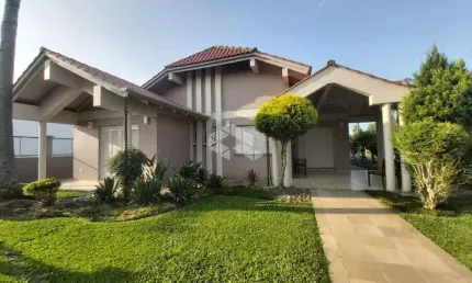 Casa semi mobiliada no Santo Antão, com 03 quartos/dormitórios e 03 banheiros sendo 02 suítes