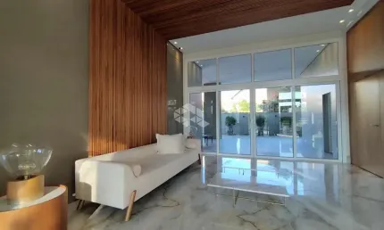 3 Suítes com ampla sacada que proporciona uma linda vista da cidade