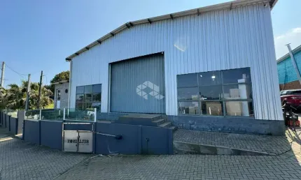 PAVILHÃO 230M² + CASA COM 5 DORMITÓRIOS, COM PISCINA E JACUSI