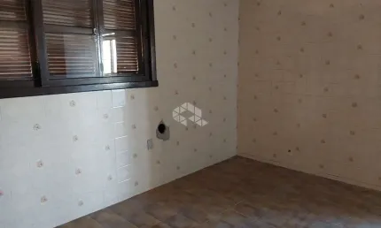 Três apartamentos  localizados no mesmo prédio bom investimento para locação.