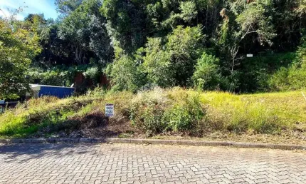 Invista em qualidade de vida e tranquilidade com este terreno acessível de 182,56m², nos caminhos da eulália, em bento gonçalves/rs.