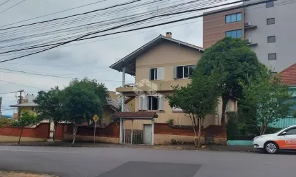 Casa com 6 quartos à venda na Vitória, 41, Cidade Alta, Bento Gonçalves