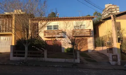 Casa com 3 quartos à venda na Rua Vitório Valenti, 47, São Francisco, Bento Gonçalves