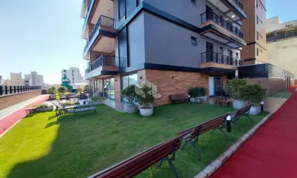 Apartamento com 03 dormitórios, 03 banheiros sendo 01 suíte