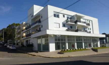 Loja térrea, 99 m², próxima a escola madre felicidade