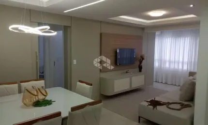 Apartamento de 03 dormitórios mobiliado e decorado, sendo 01 suíte com sacada aberta
