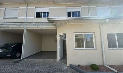 VENDE SOBRADO FINANCIÁVEL EM EXCELENTE LOCALIZAÇÃO EM CARLOS BARBOSA