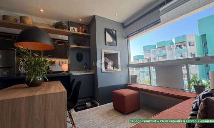 Apartamento mobiliado de  Alto Padrão de 2 suítes com sacada