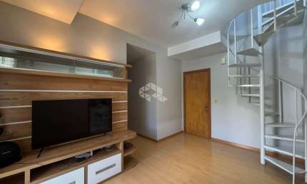 COBERTURA DUPLEX COM ESPAÇO GOURMET E PÁTIO PRIVATIVO