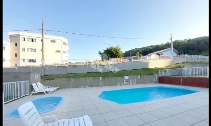 Apartamento com 02 quartos/dormitórios no bairro São Sebastião, em Palhoça- SC