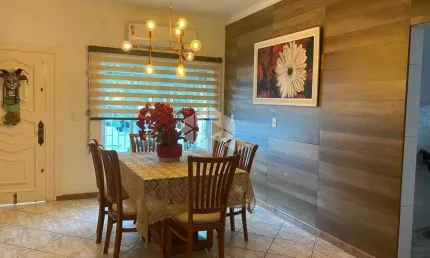 Casa com 5 quartos à venda na Rua Heriberto Hulse, 71, Barreiros, São José