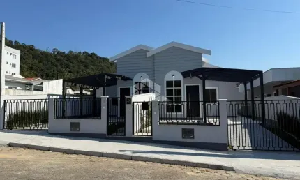 Casa com 3 quartos/dormitórios no bairro fundos, em biguaçu- sc