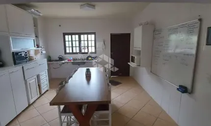 Casa com 2 quartos/dormitórios no bairro Praia de Fora, em Palhoça- SC