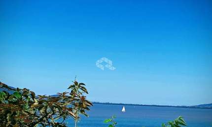 Casa com 3 quartos/dormitórios no bairro Coqueiros, em Florianópolis- SC