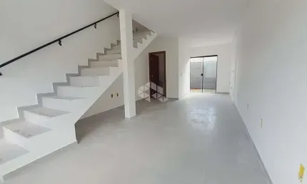 Sobrado com 2 quartos/dormitórios no bairro real parque, em são josé- sc