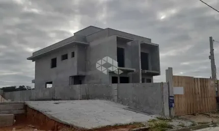 Sobrado com 3 quartos/dormitórios no bairro Sertão do Maruim, em São José- SC