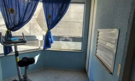 Apartamento com 2 quartos/dormitórios no bairro barreiros, em são josé - sc