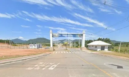 Terreno industrial no bairro areias de baixo, em governador celso ramos - sc