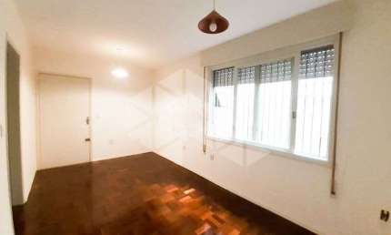 Apartamento de 01 dormitório com área externa, TÉRREO,  57m² de área privativa