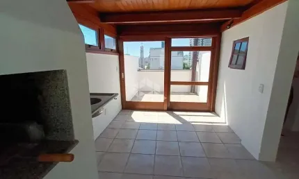 Cobertura duplex de 1 dormitório no bairro menino deus