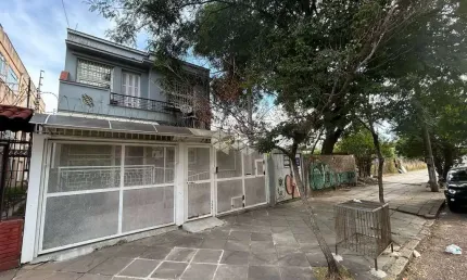 Terreno próximo a rótula do papa no bairro Menino Deus