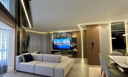 Apartamento mobiliado com quatro quartos na Meia Praia Itapema SC