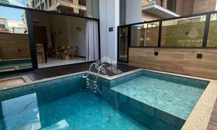 Apartamento garden com duas suites no Mariscal em Bombinhas SC