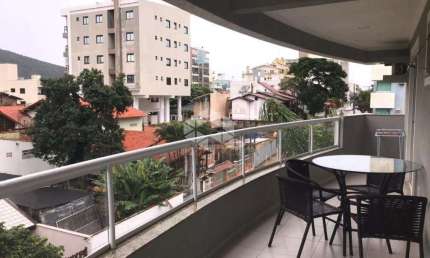Apartamento mobiliado com dois quartos em Bombas Bombinhas SC