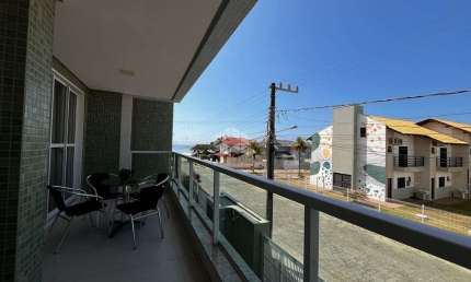 Apartamento com vista lateral para o Mar, a 30 metros da praia de Canto Grande