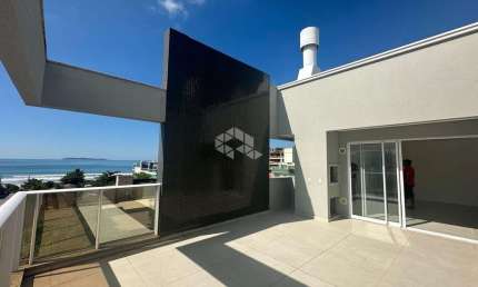 Cobertura Duplex com três suítes vista mar em Canto Grande/ Bombinhas SC