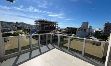 Cobertura duplex com tres suites no Mariscal em Bombinhas SC