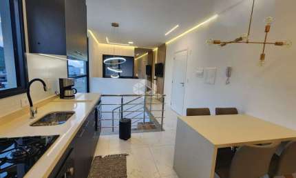 Excelente Duplex com Duas Suítes no Canto Grande, Bombinhas SC.