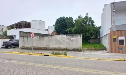 Terreno à venda na Açucena, 232, Morrinhos, Bombinhas