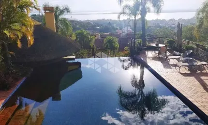 Casa alto padrão em condomínio fechado com vista para guaíba!