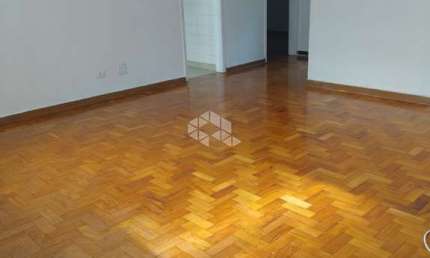Apartamento  amplo 71,50 m² , sendo 2 dormitórios ,sala ampla ,próximo ao Largo do Cambuci.