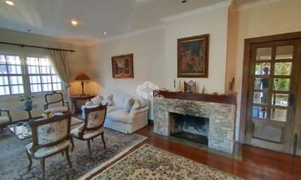 sobrado a venda 5 suites, 10 vagas, 3 salas, quintal OPORTUNIDADE, Sumare