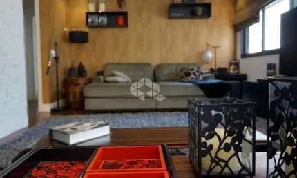 Apartamento a venda no Jardim Paulista, 2 suites, 2 vagas REFORMADO